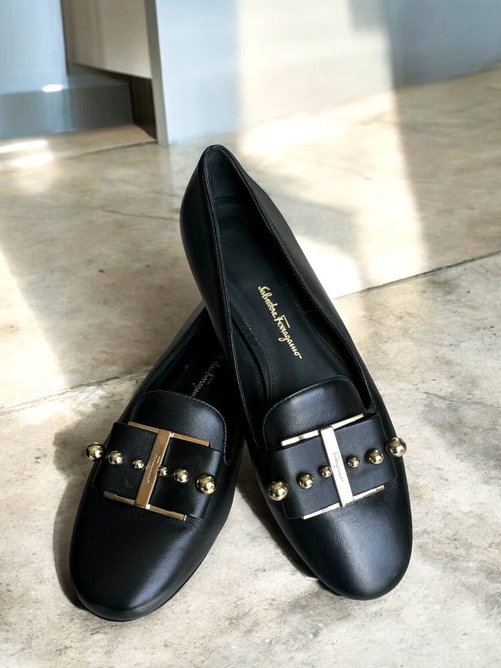 🆕 Salvatore Ferragamo Sarno Pearl Embellished Bow Loafers Flats